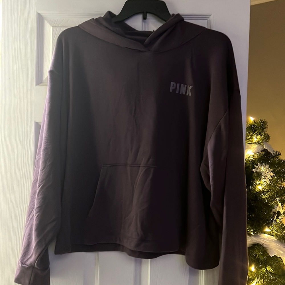 Purple XXL hoodie . like new . no stains or rips .